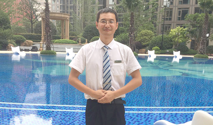 林正辉将物业的服务宗旨,牢记在自己的心中,他坚持从小处着眼,为业主